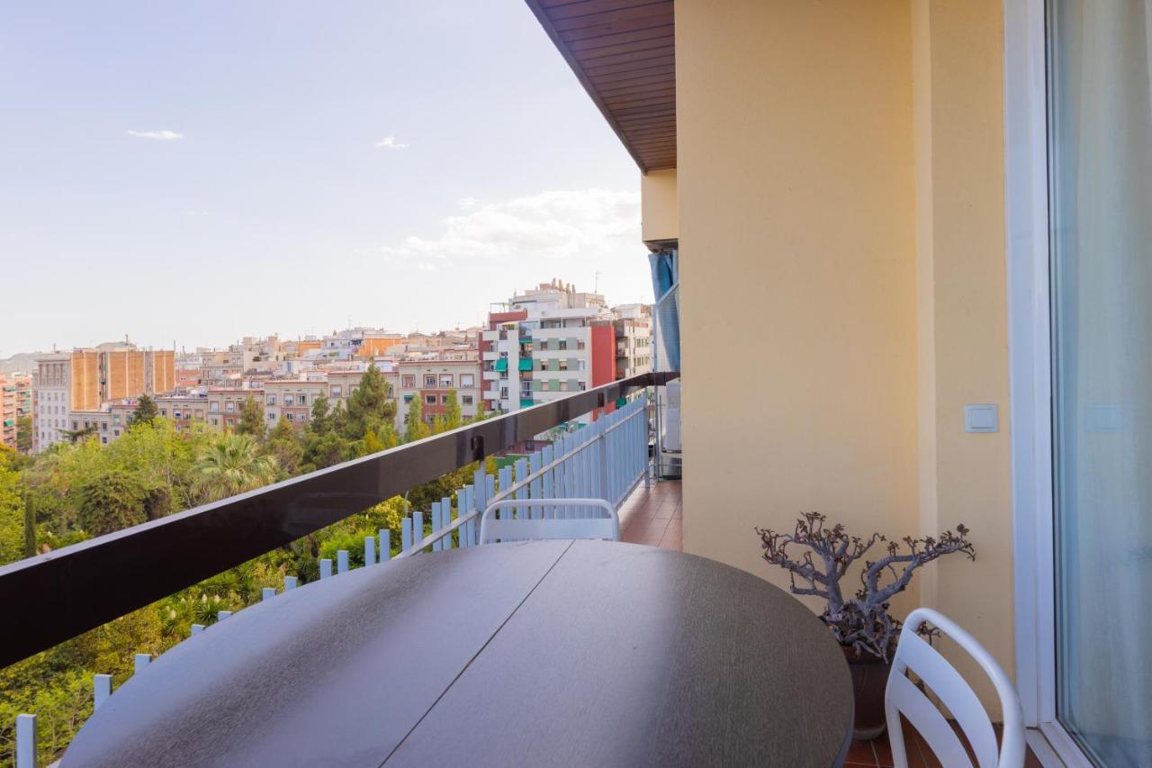 Lodging Apartments Guell Gaudi Barcelona Exterior foto